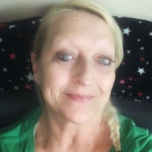 Meet your Posher, Beth